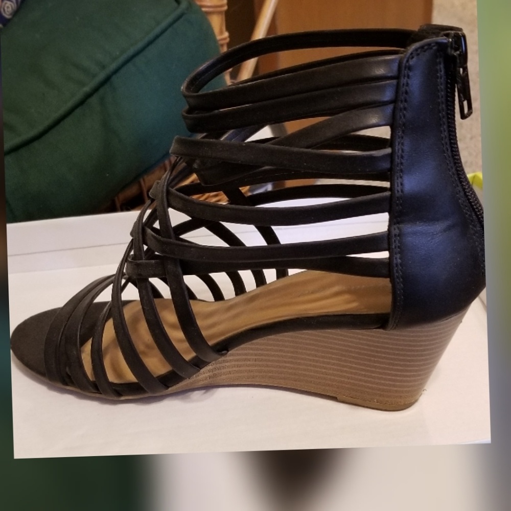 Wedge sandals